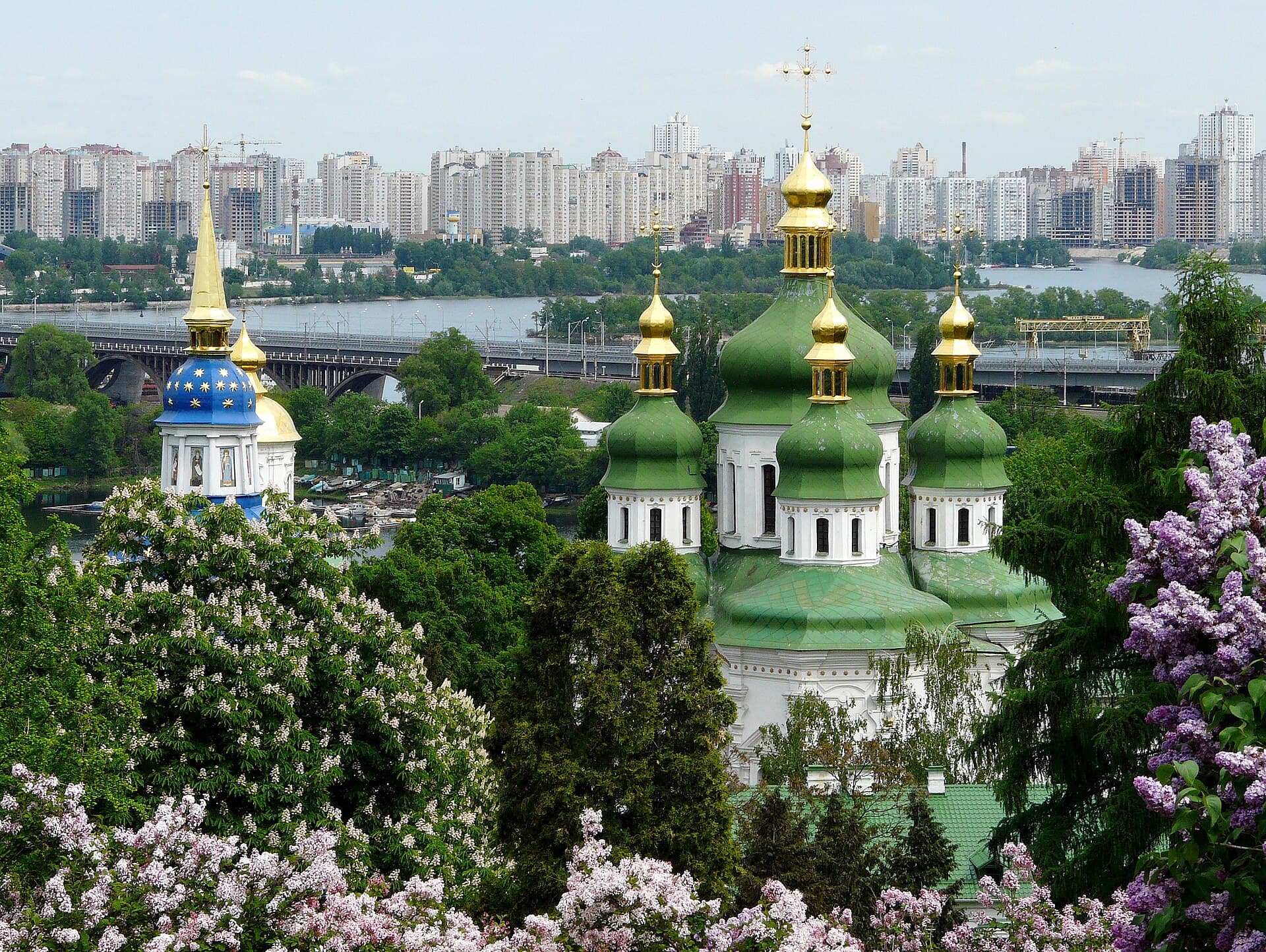 European Leaders Push Direct Ukraine-Russia Dialogue; Moscow Balks